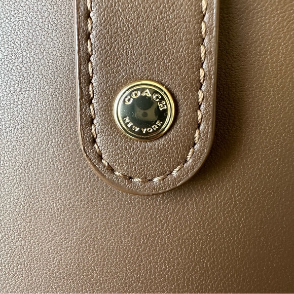 Coach Multicolor Signature Wallet - Picture 6 of 7